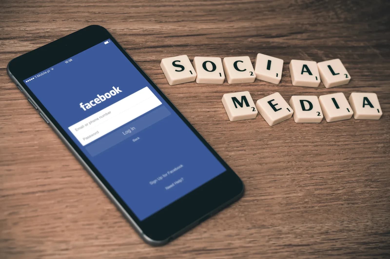 Mastering Online Marketing: Strategies for Small Businesses to Stand Out
